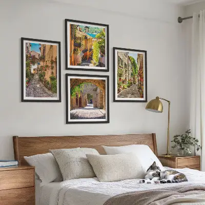 Set de cuadros modernos para salón con motivos de calles italianas, flores y arquitectura