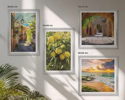 Set de cuadros modernos para salón con diseño de calles pintorescas junto al mar y la playa