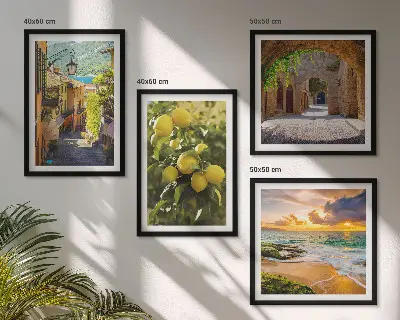 Set de cuadros modernos para salón con diseño de calles pintorescas junto al mar y la playa