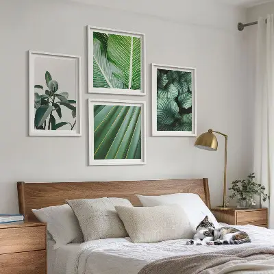 Set de 4 cuadros para salón diseño de hojas tropicales en verde