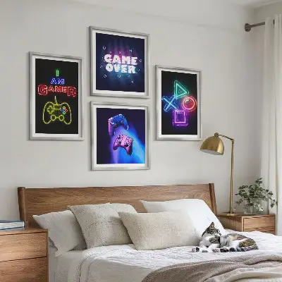 Set de cuadros modernos para salón diseño con mandos de videojuegos e iconos de jugador