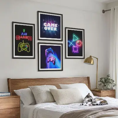 Set de cuadros modernos para salón diseño con mandos de videojuegos e iconos de jugador