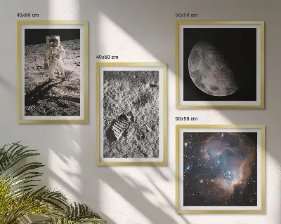 Galería de pared fotografía de astronauta sobre la superficie lunar