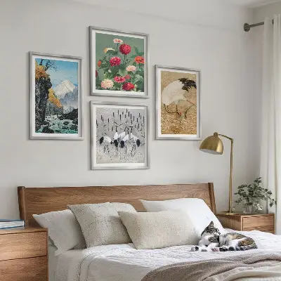 Set de 4 cuadros para salón con diseño de montañas, río, flores y grullas
