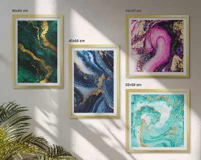 Galería de pared con diseño de patrones abstractos en tonos rosa, verde y azul
