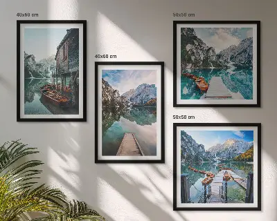 Set de cuadros modernos para salón con diseño de barcos de madera en el lago de montaña