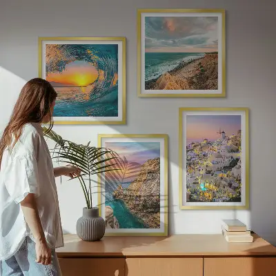 Set de cuadros modernos para salón con diseño de olas del mar y casas blancas de Santorini