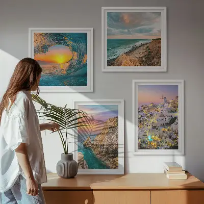 Set de cuadros modernos para salón con diseño de olas del mar y casas blancas de Santorini