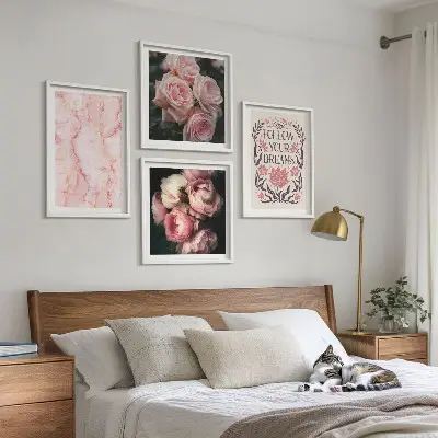 Galería de pared rosas antiguas con diseño de sueños de mármol