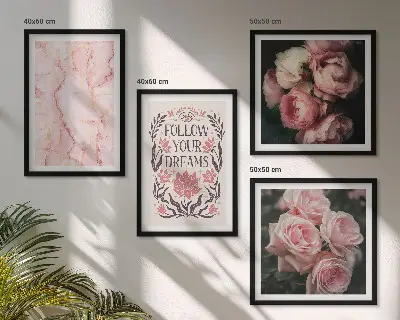 Galería de pared rosas antiguas con diseño de sueños de mármol