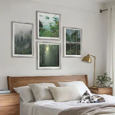 Set de cuadros modernos para salón diseño de plantas de invernadero en río de niebla forestal