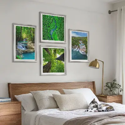 Galería de pared cascadas de agua en un bosque verde