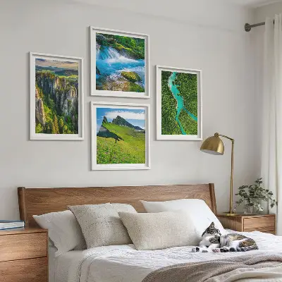 Set de cuadros modernos para salón con diseño de rocas de río y montañas verdes