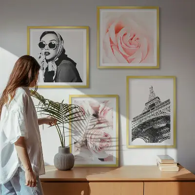 Galería de pared cuadro el retrato de una mujer con rosas de Eiffel