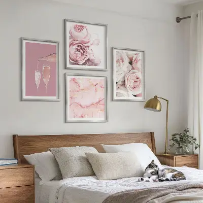 Set de cuadros modernos para salón diseño de rosas champán en mármol pastel