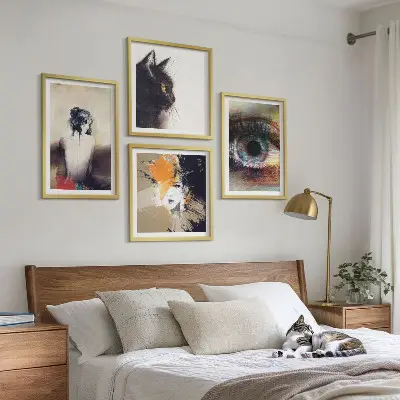 Set de cuadros modernos para salón retrato de una mujer con enfoque en ojo, colores y emociones