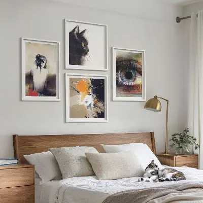 Set de cuadros modernos para salón retrato de una mujer con enfoque en ojo, colores y emociones
