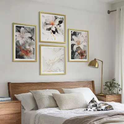 Galería de pared diseño de flores con efecto de mármol en blanco y negro
