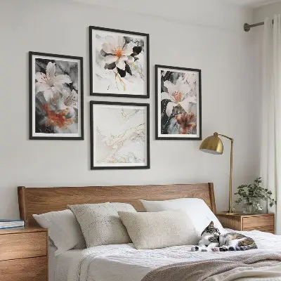 Galería de pared diseño de flores con efecto de mármol en blanco y negro
