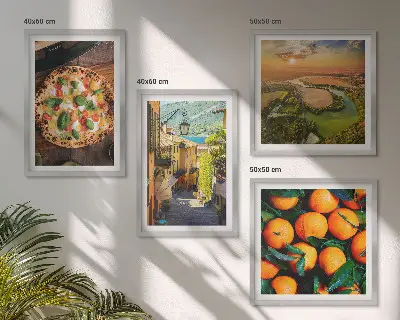 Set de 4 cuadros para salón con diseño de calle en colinas italianas