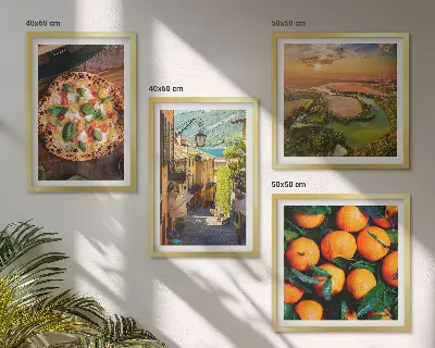 Set de 4 cuadros para salón con diseño de calle en colinas italianas