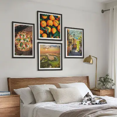 Set de 4 cuadros para salón con diseño de calle en colinas italianas