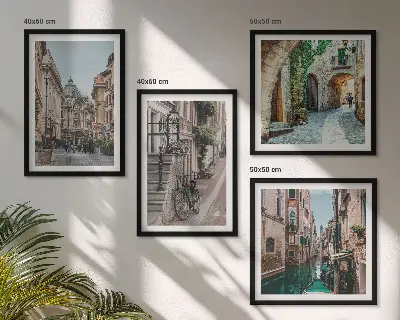 Set de 4 cuadros para salón con diseño de calles venecianas y arquitectura acuática