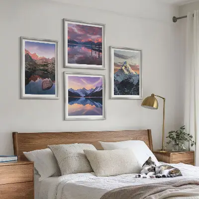 Set de cuadros modernos para salón con diseño de paisajes montañosos al fondo