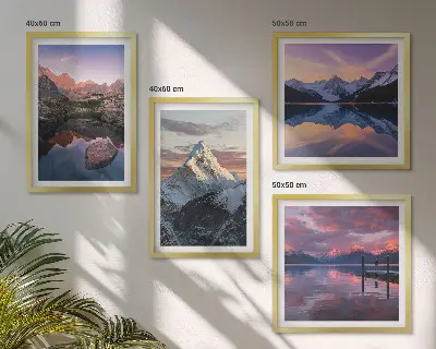 Set de cuadros modernos para salón con diseño de paisajes montañosos al fondo