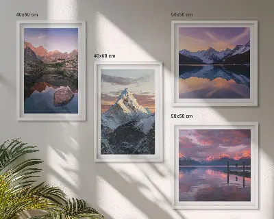 Set de cuadros modernos para salón con diseño de paisajes montañosos al fondo