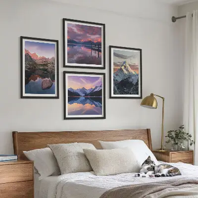 Set de cuadros modernos para salón con diseño de paisajes montañosos al fondo