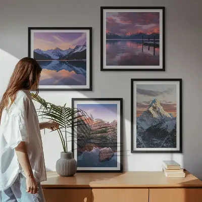 Set de cuadros modernos para salón con diseño de paisajes montañosos al fondo
