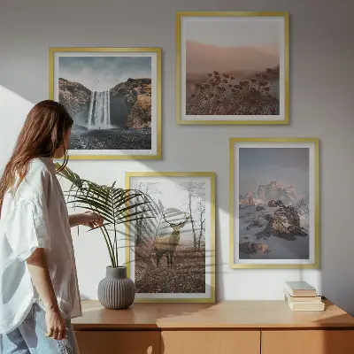 Set de 4 cuadros para salón con paisajes de montañas y ciervos