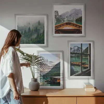 Set de cuadros modernos para salón con diseño de casas rurales en el lago de montaña