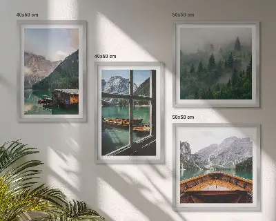 Set de cuadros modernos para salón con diseño de casas rurales en el lago de montaña