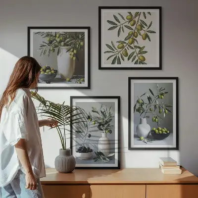 Set de 4 cuadros para salón con diseño de aceitunas en jarrones de colores suaves