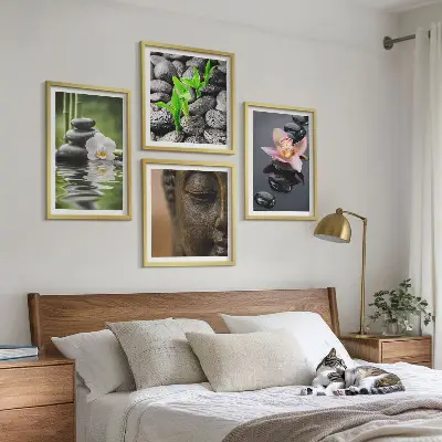 Galería de pared composición de Buda con flores zen pacíficas