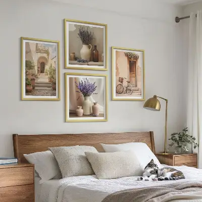 Set de cuadros modernos para salón con diseño de flores de lavanda y arquitectura