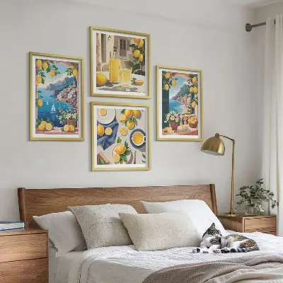 Galería de pared ventana al mar con limones italianos