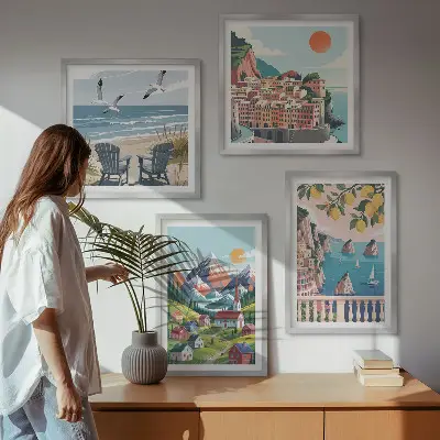 Set de 4 cuadros decorativos para salón con montañas coloridas y ciudades costeras