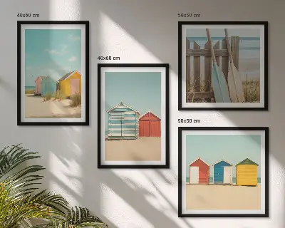 Galería de pared de casas coloridas en la playa con sol