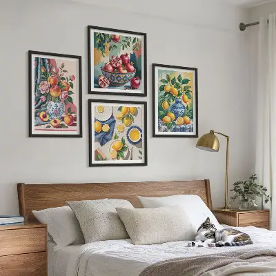 Set de cuadros modernos para salón con diseño de flores y frutas en jarrones