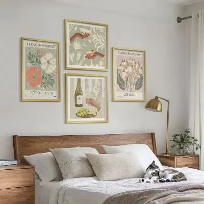 Set de cuadros modernos para salón con diseños de carteles florales de la ciudad del vino