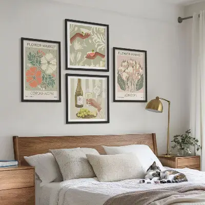 Set de cuadros modernos para salón con diseños de carteles florales de la ciudad del vino