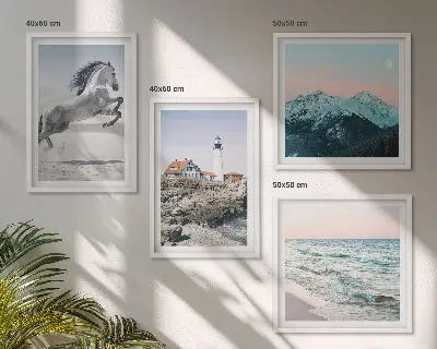 Set de 4 cuadros para salón con motivos de caballos en movimiento, playa, faro y montañas