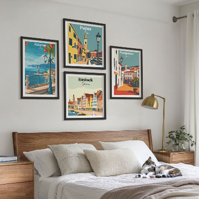 Set de 4 cuadros para salón Ilustraciones urbanas retro