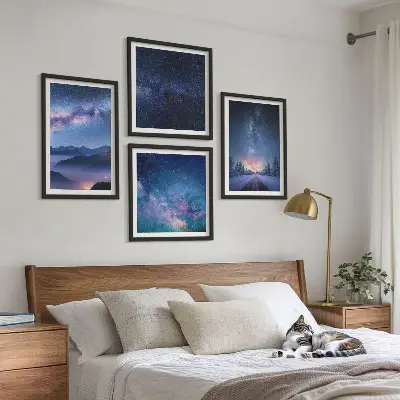 Set de cuadros modernos para salón con diseño de cielo nocturno con montañas nevadas y espacio