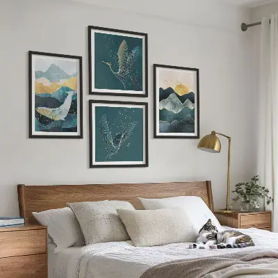 Set de cuadros modernos para salón diseño abstracto de montañas y grúas