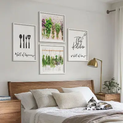 Galería de pared de inscripciones de plantas aromáticas para cocina
