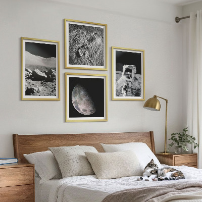 Set de 4 cuadros para salón Huella de astronauta lunar